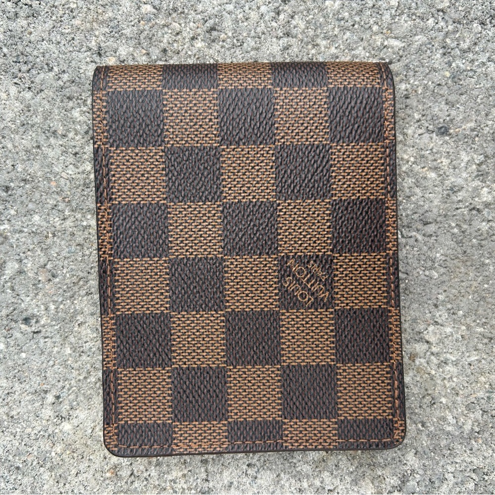 Louis Vuitton Men’s Wallet - Picture 3 of 8